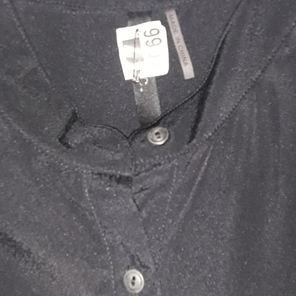 Like new! Black long sleeve tie top - Picture 4 of 4
